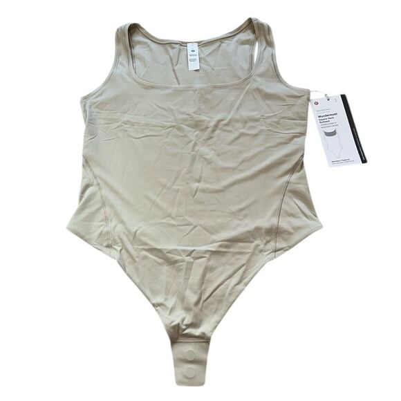 Lululemon Wundermost Square Neck Bodysuit Size Large NWT Sleeveless - Picture 1 of 6